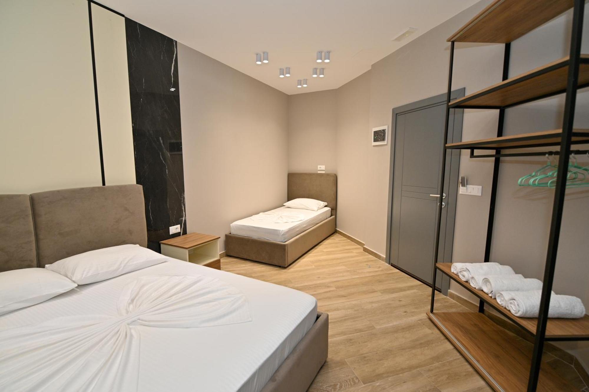 Monduro Hotel ドゥラス エクステリア 写真